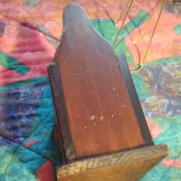 Vintage Wood Handled Box - Picture 5 of 7